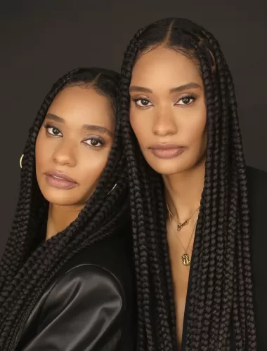 A headshot photo of authors and twins, Amber and Danielle Brown