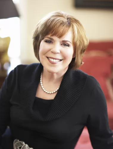 An image of author Robyn Carr