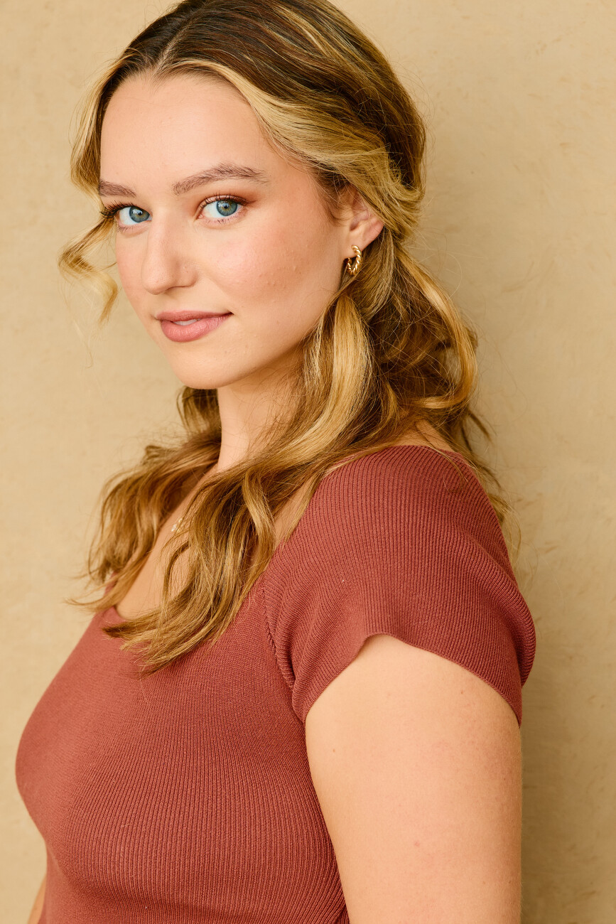 A headshot image of actress, Christine Havens